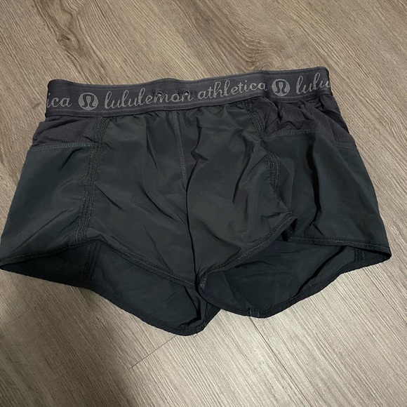 Lululemon Shorts - Picture 1 of 1